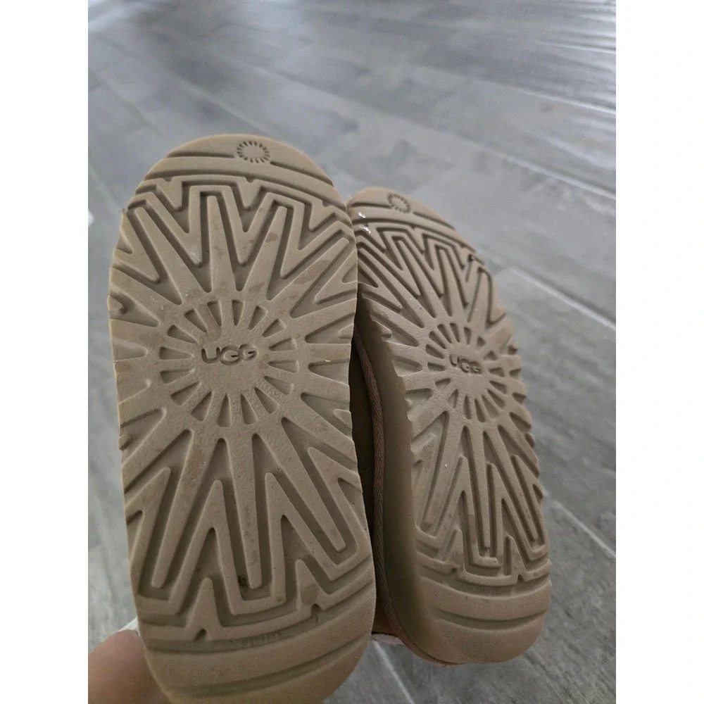 UGG Kids Jona Chestnut Suede Boots Size 12 Winter Cold